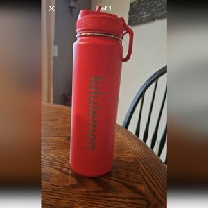 Lululemon 24 oz water bottle